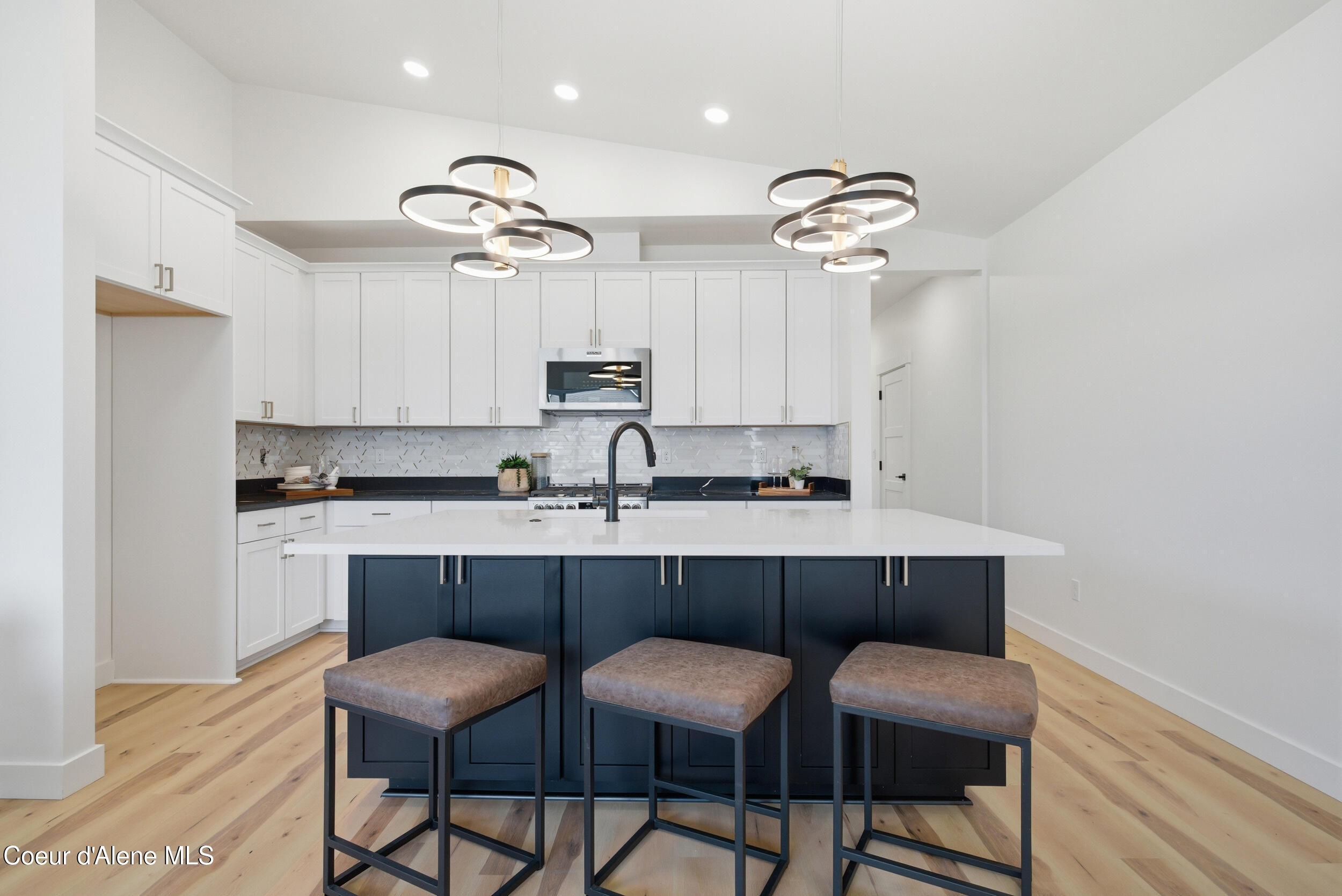 1607 Gondola CT