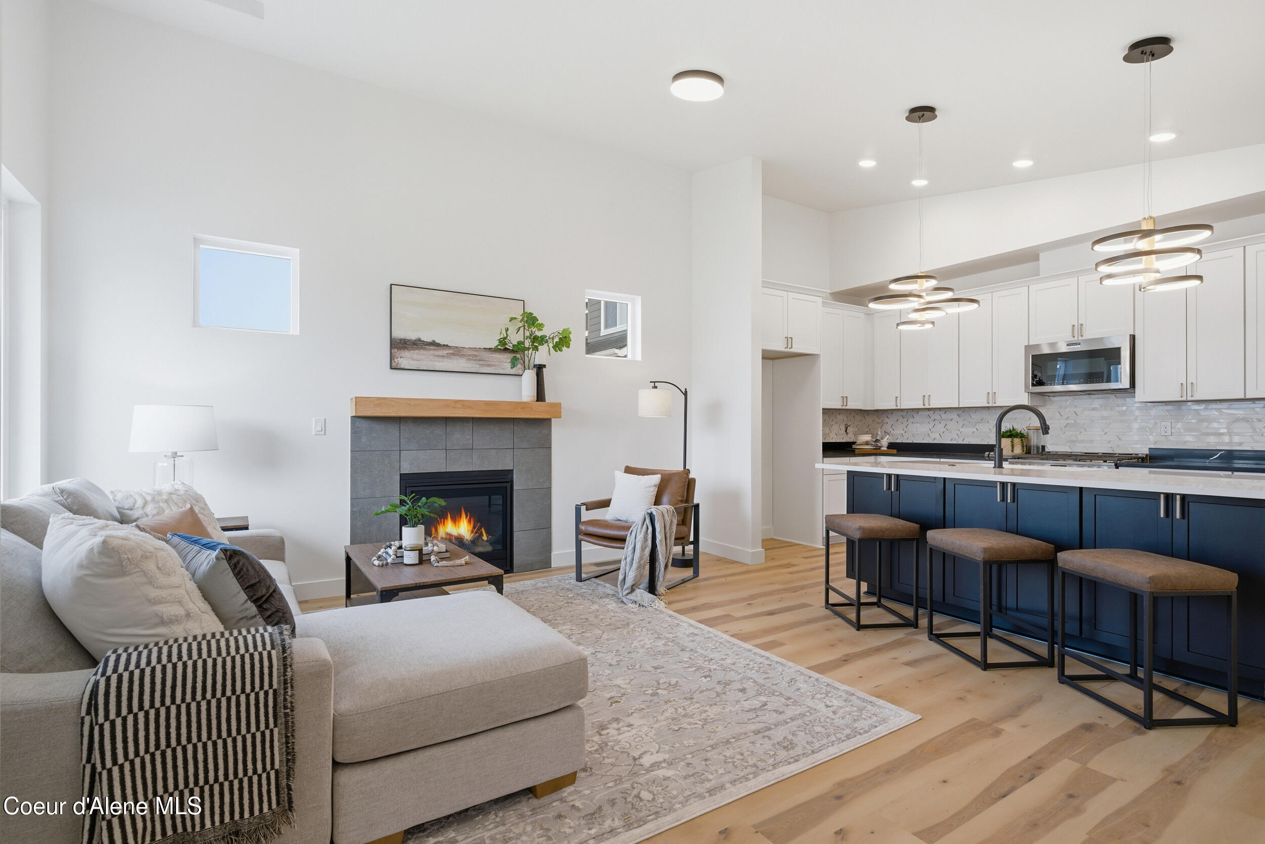 1607 Gondola CT