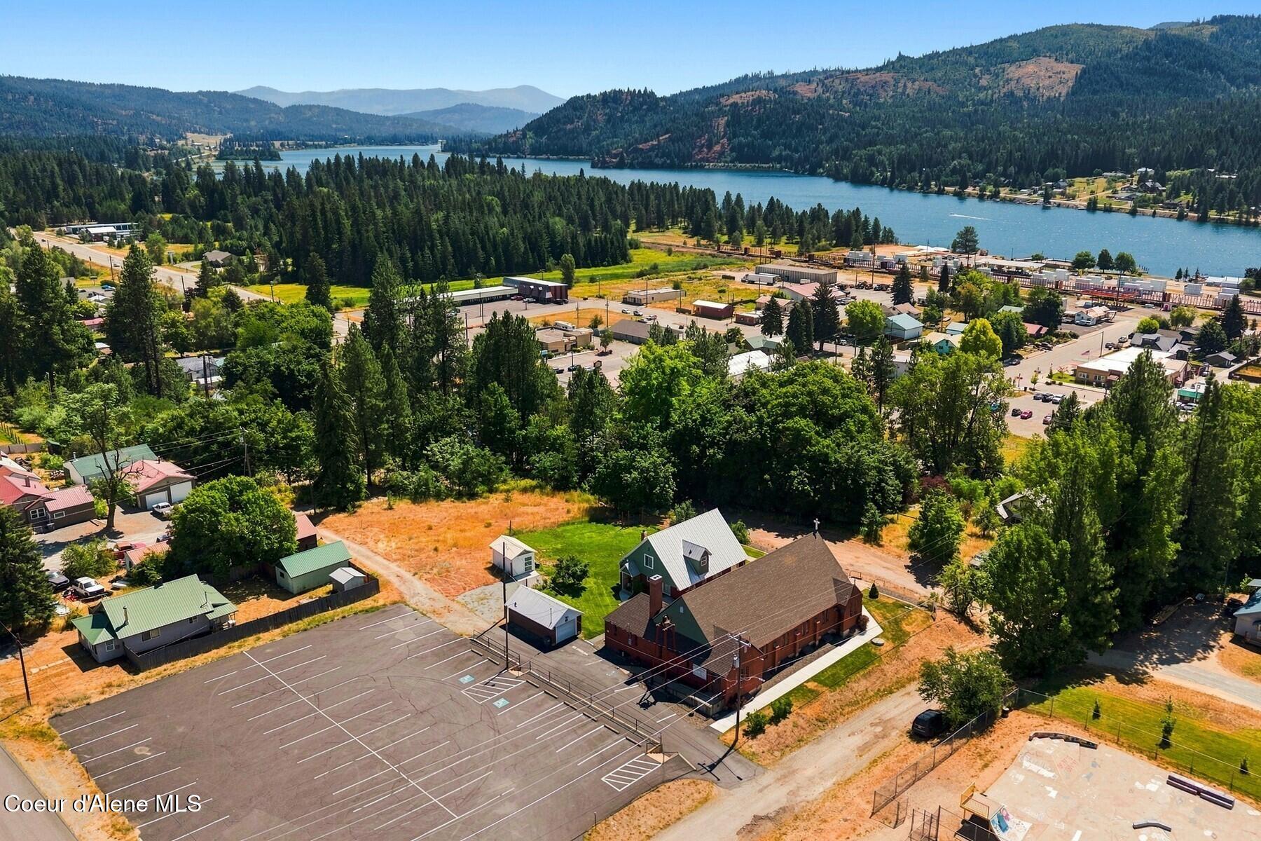 413 Summit Blvd