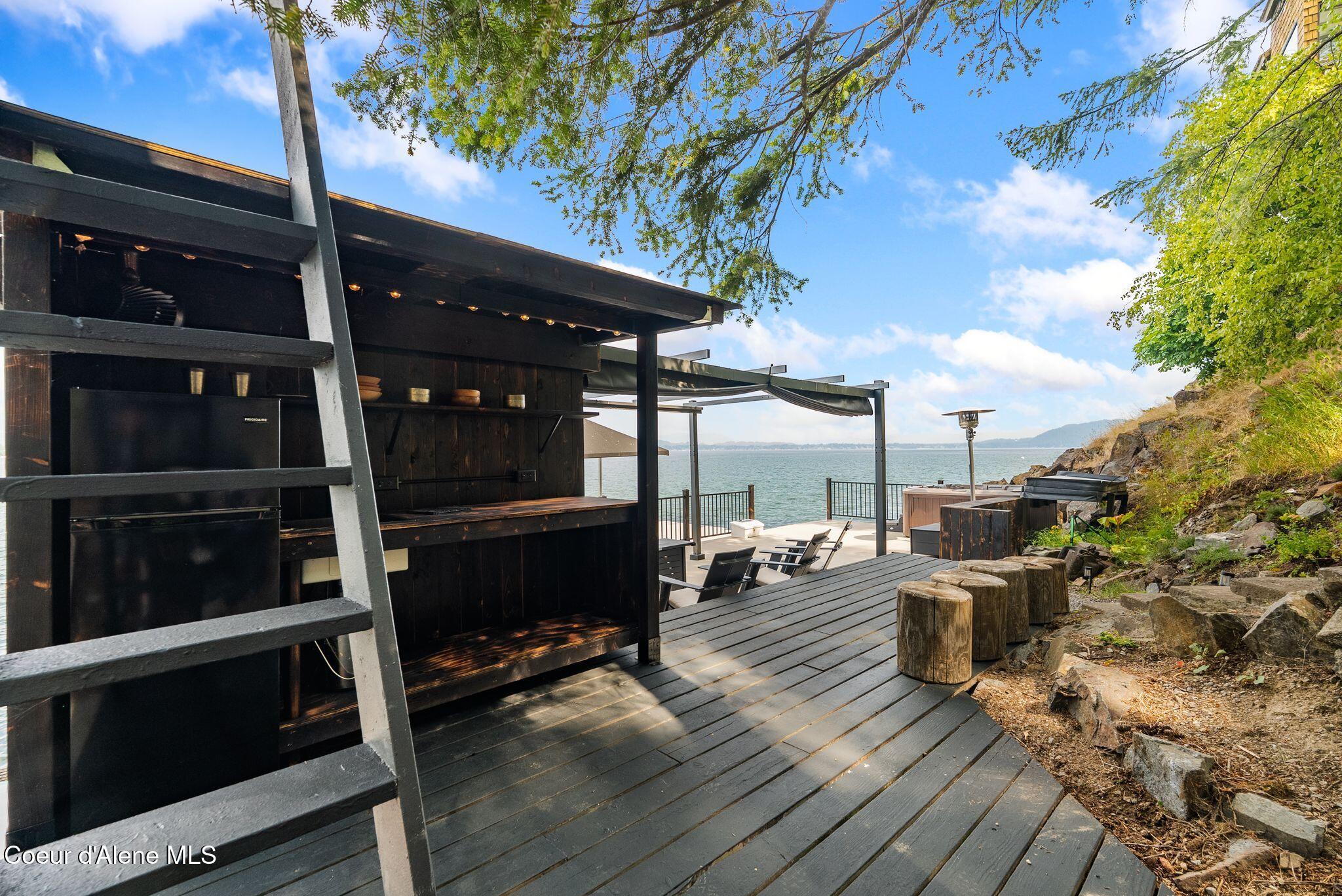 3059 Bottle Bay RD