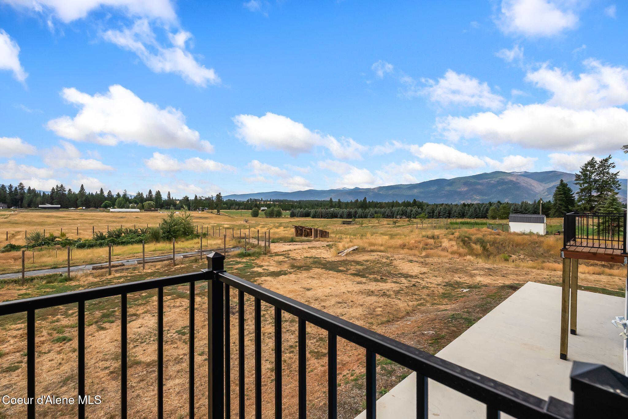 352 Fawn LN
