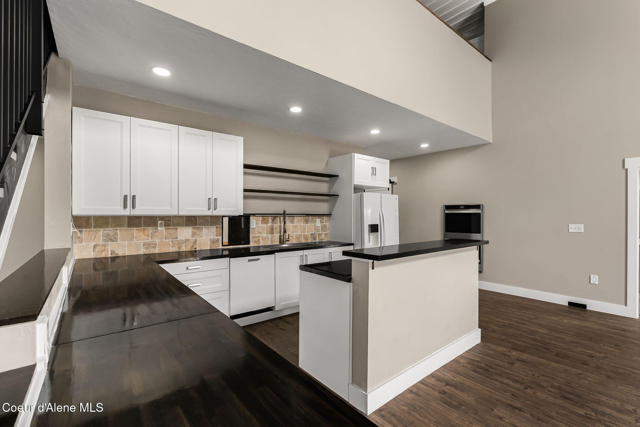 352 Fawn LN