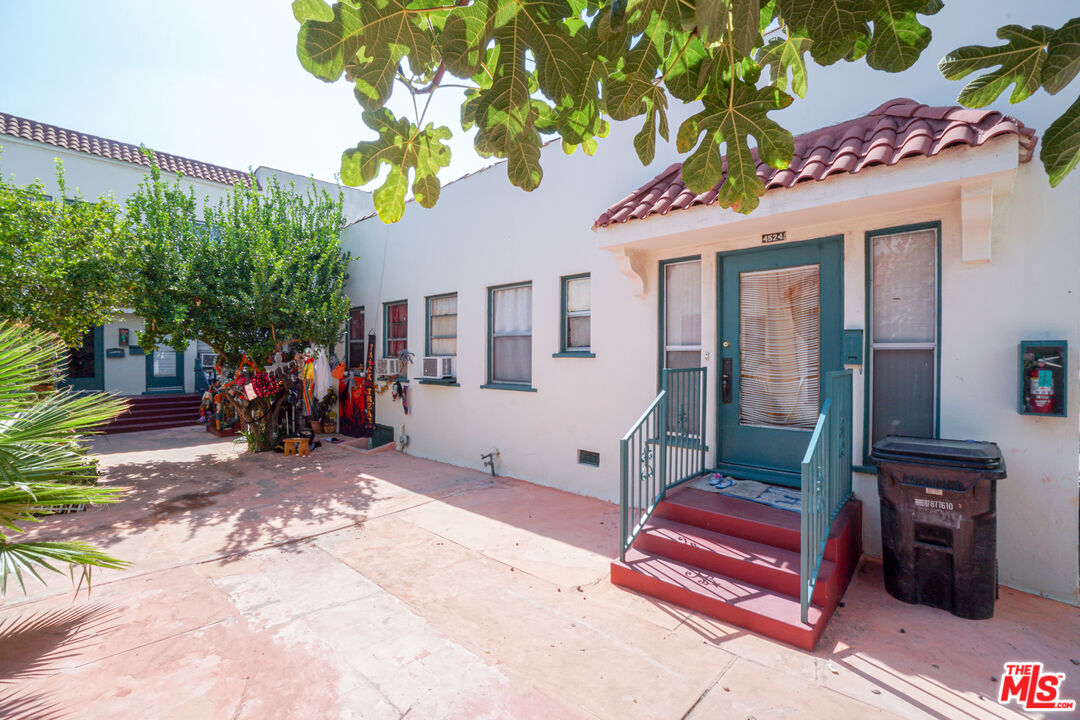 4520 Willow Brook Ave