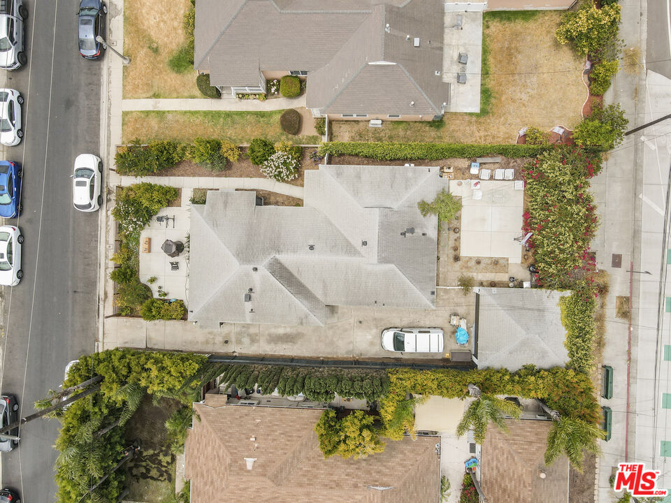 6445 W 86th Pl