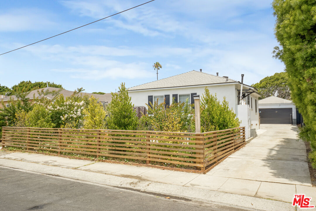 6445 W 86th Pl