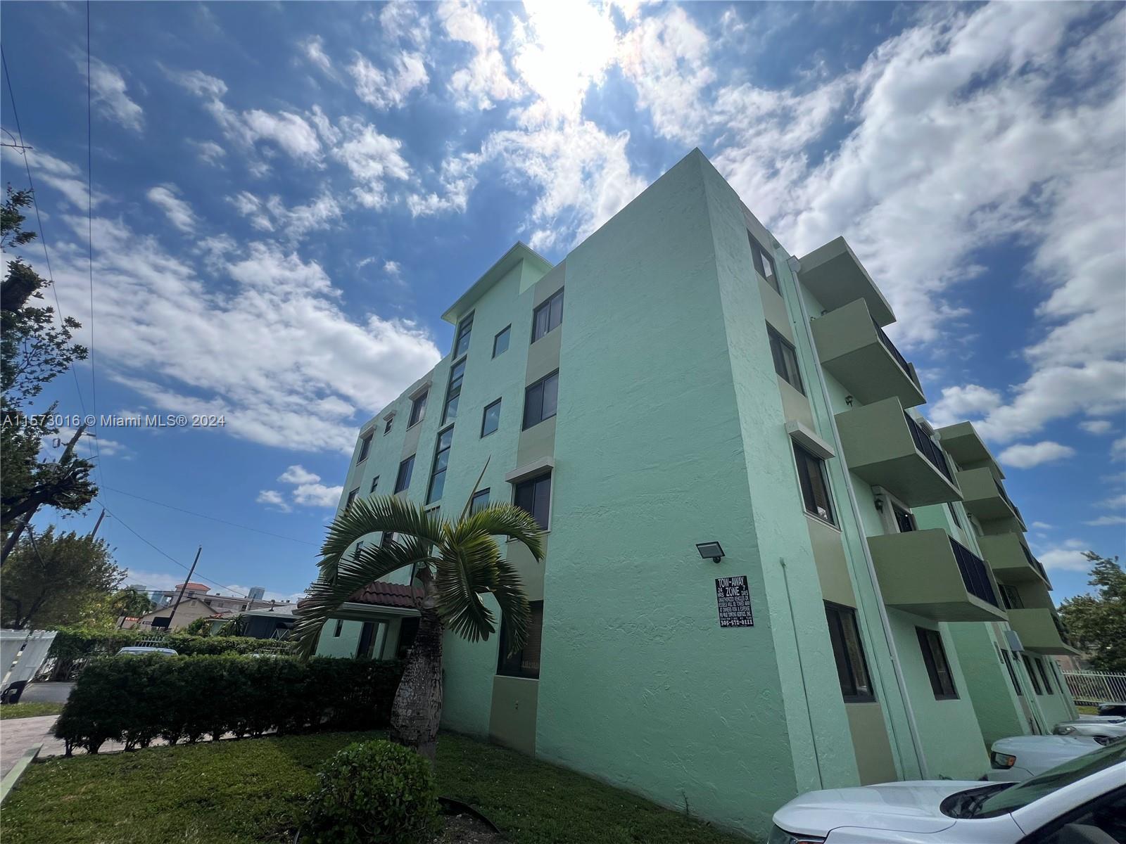 1530 SW 2nd St # 107