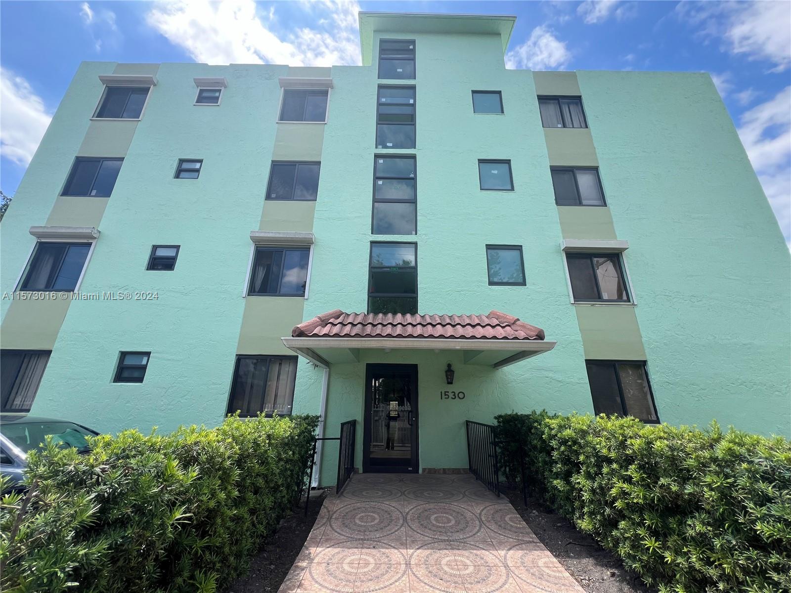 1530 SW 2nd St # 107