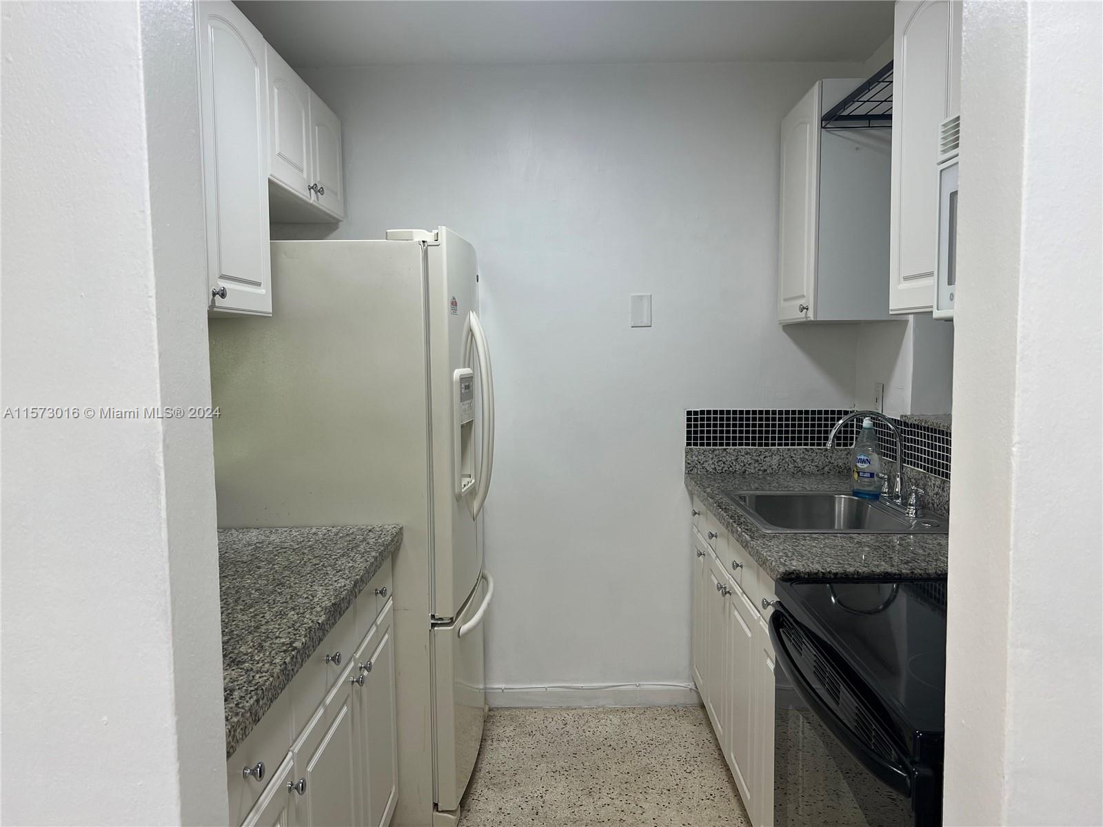 1530 SW 2nd St # 107