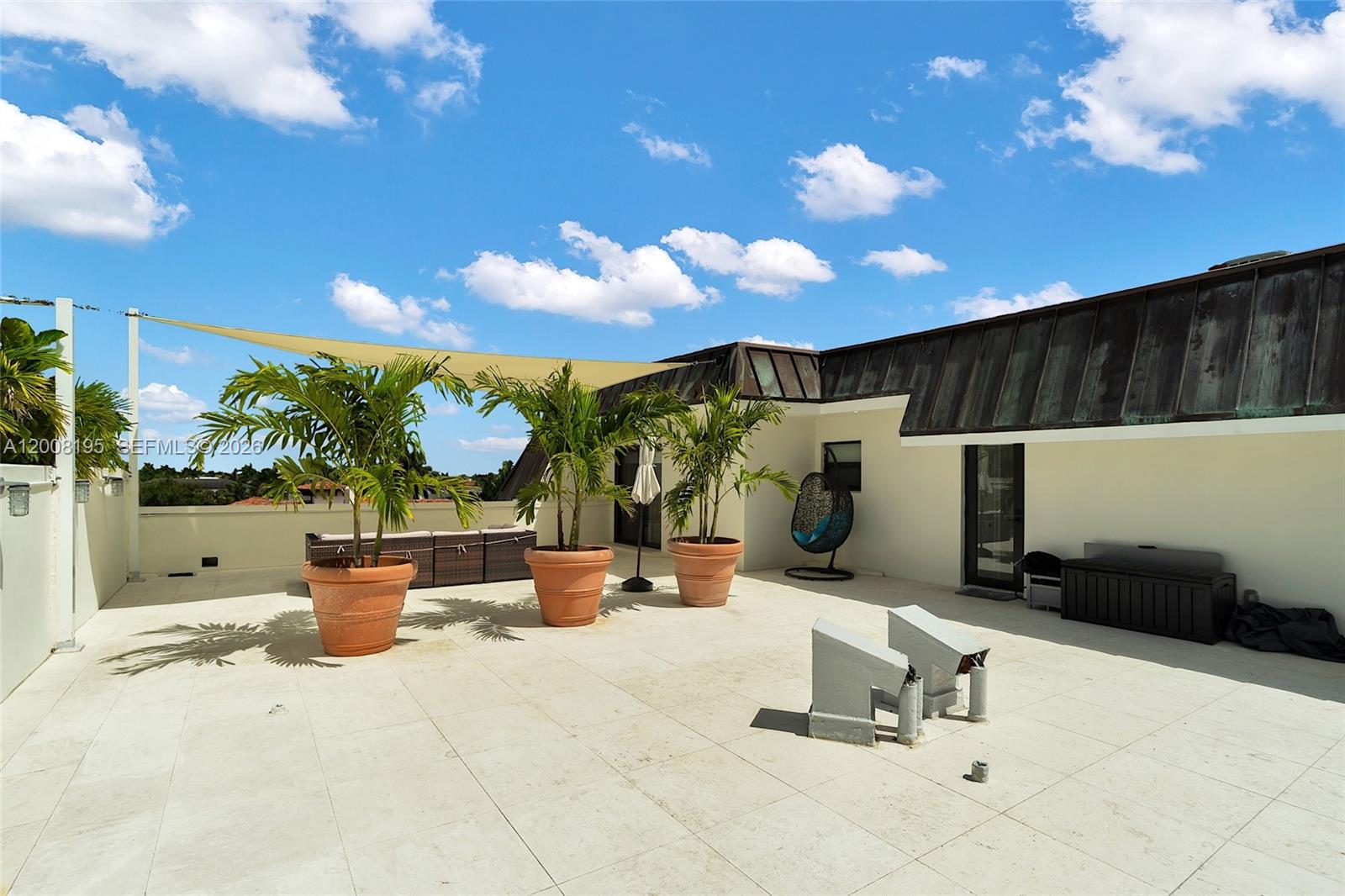 6901 Edgewater Dr # 318