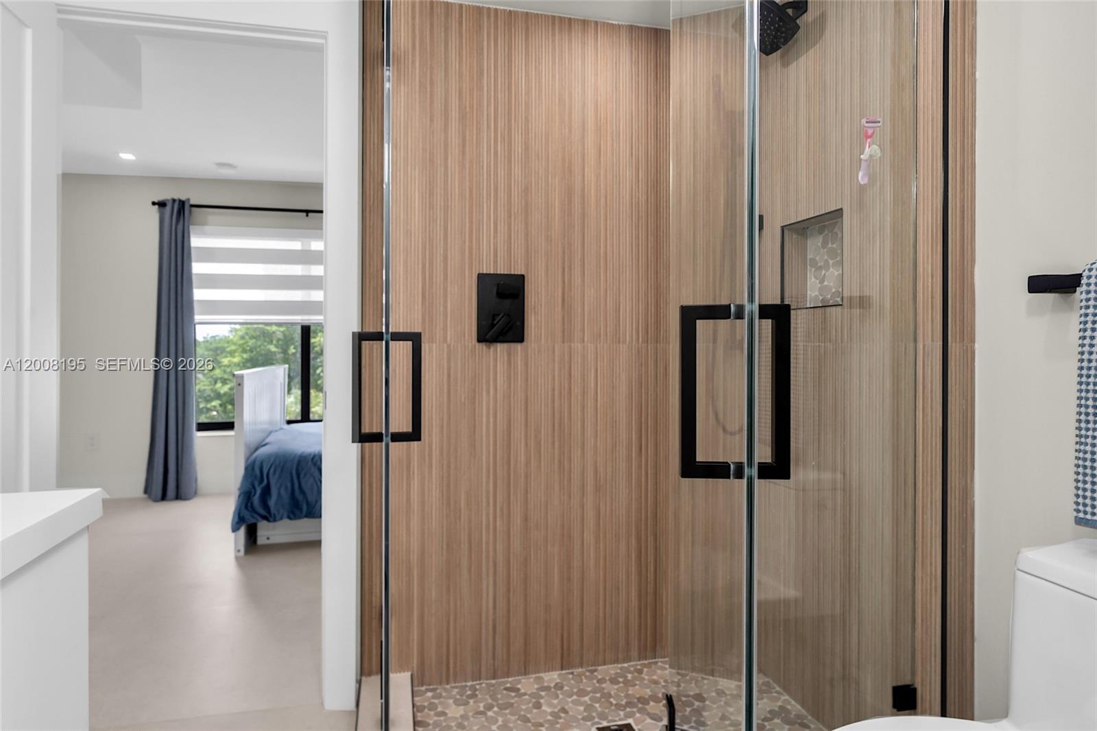 6901 Edgewater Dr # 318