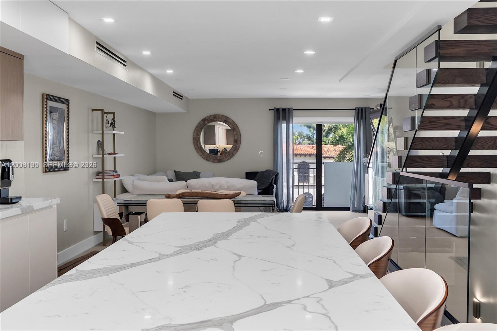 6901 Edgewater Dr # 318