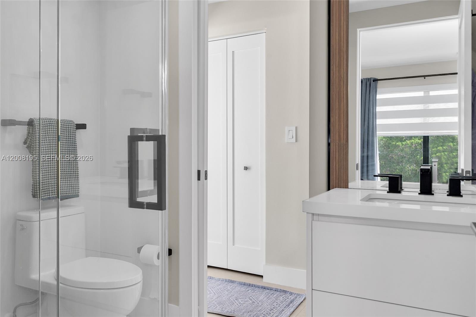 6901 Edgewater Dr # 318