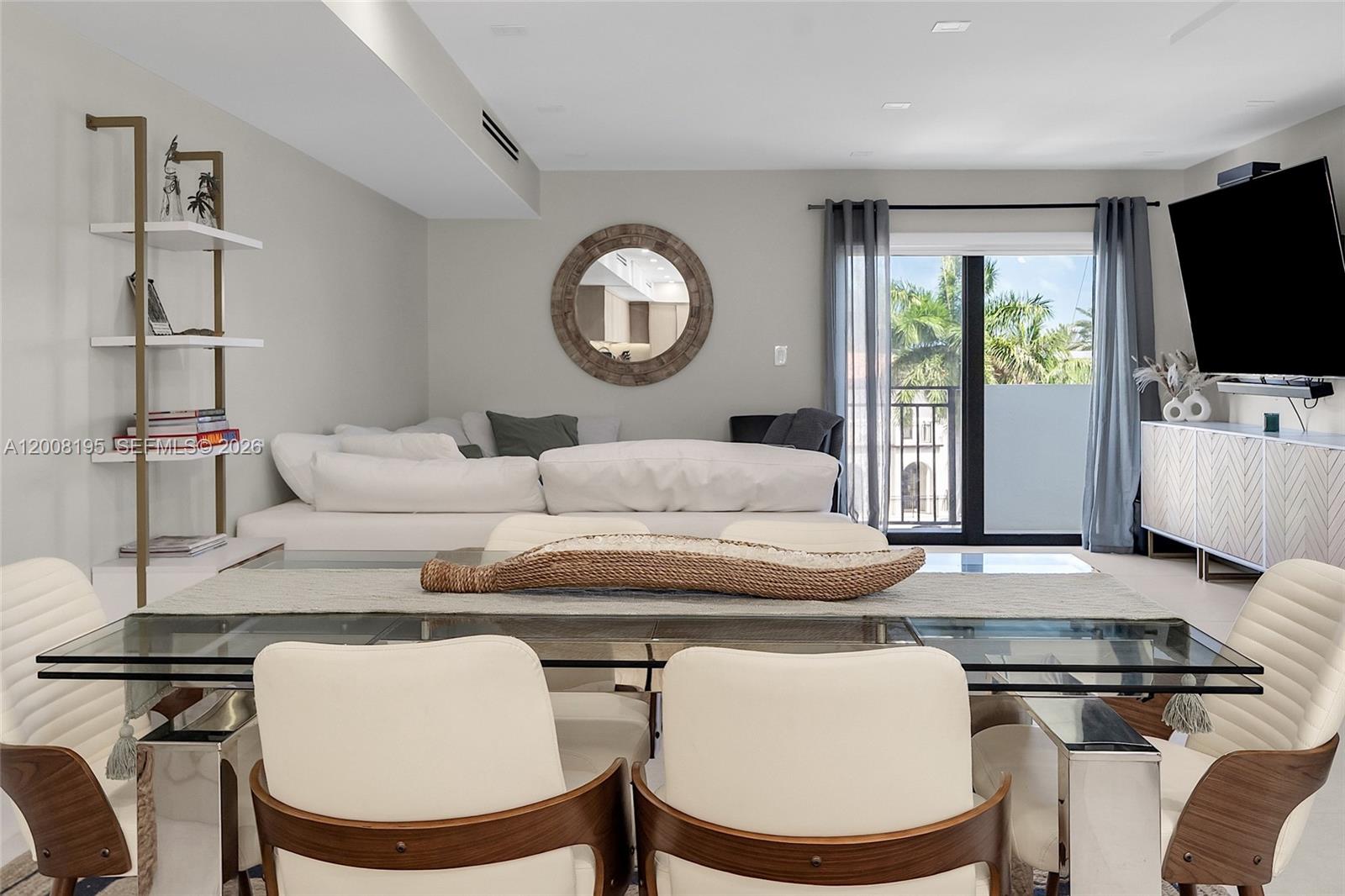 6901 Edgewater Dr # 318