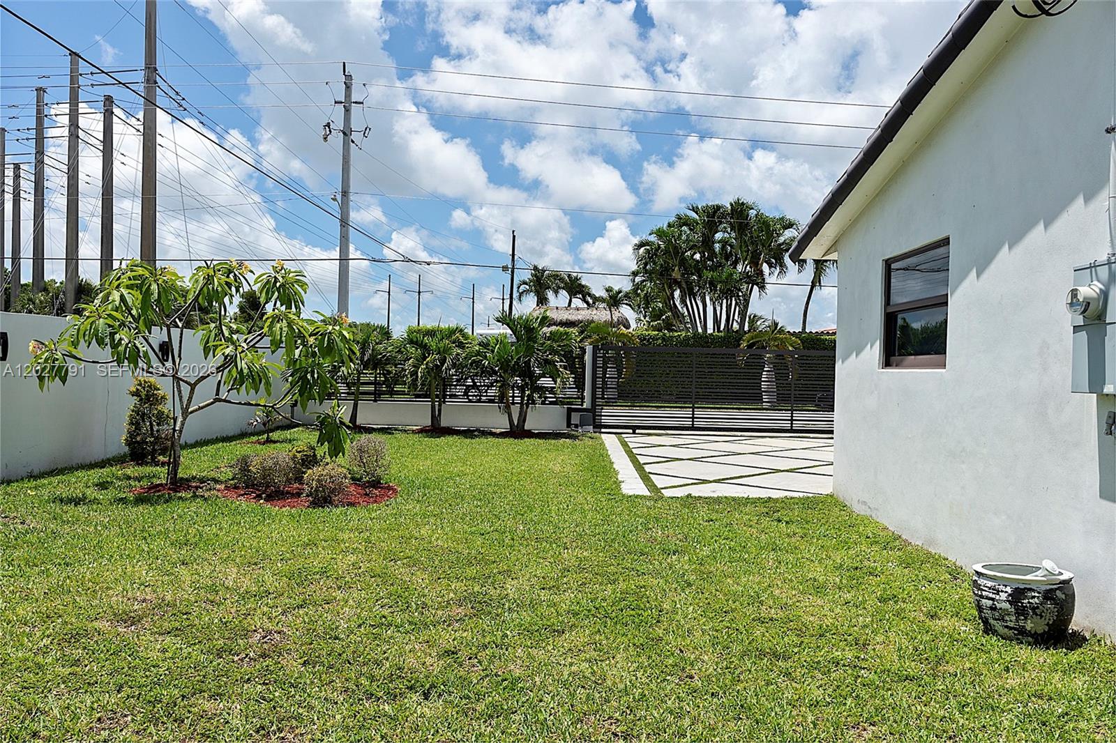 3541 SW 105 Ct