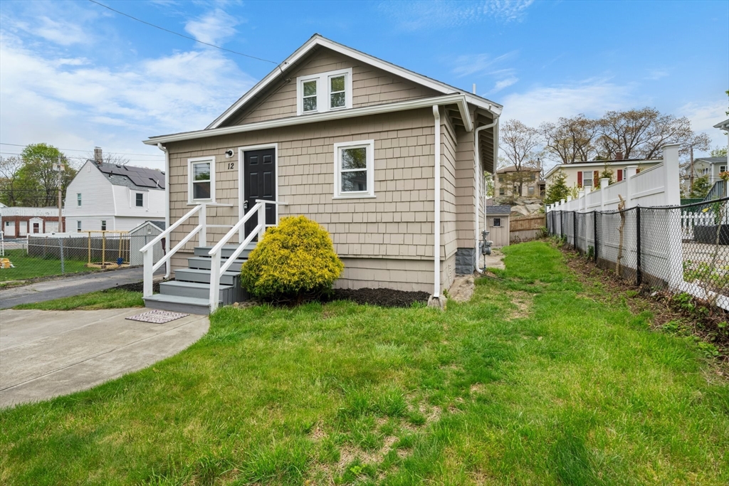 12 Foye Ave