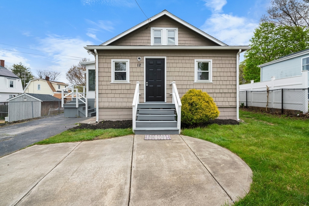 12 Foye Ave