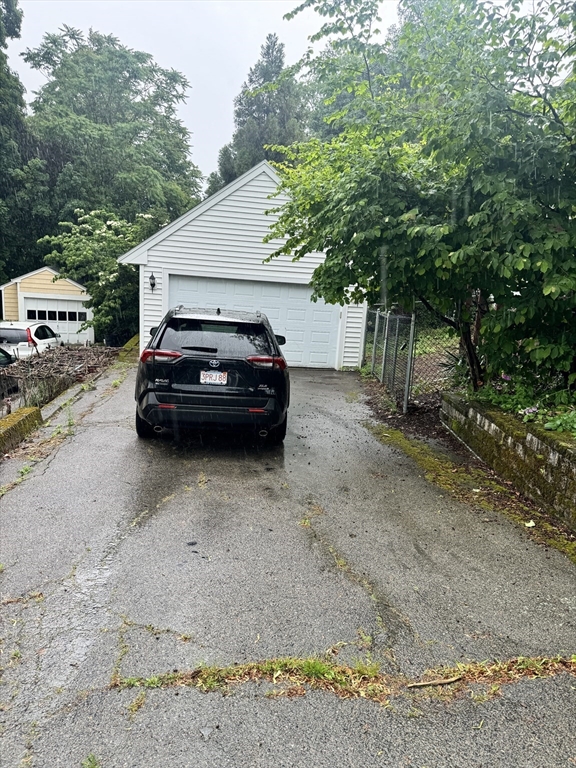 51 Hillside Ave