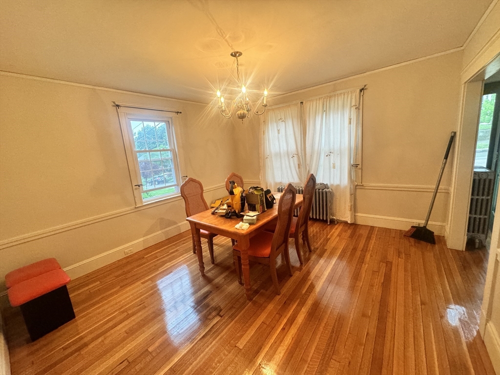 51 Hillside Ave