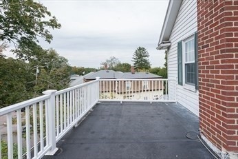 51 Hillside Ave