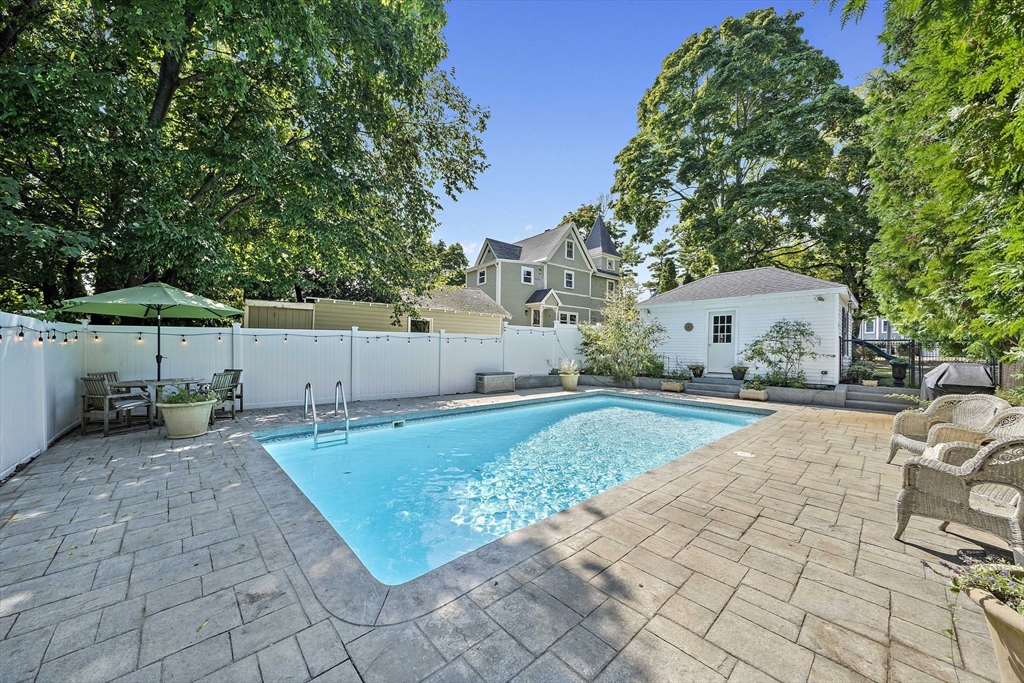 72 Mount Vernon Avenue