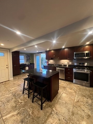 60 Sonoma Rd