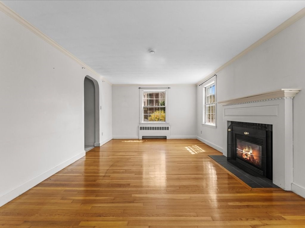 162 Milton St