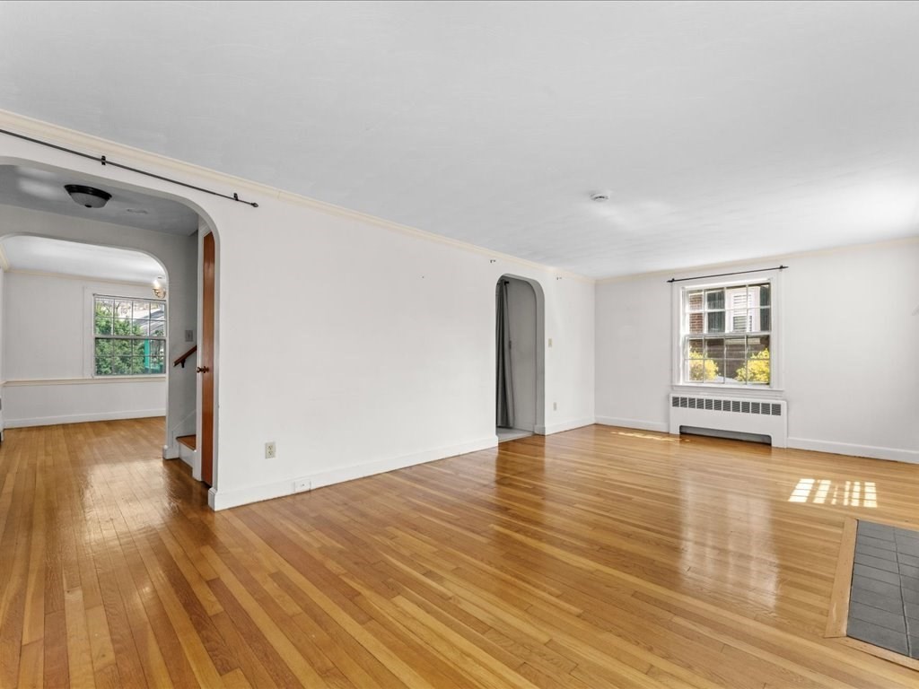 162 Milton St