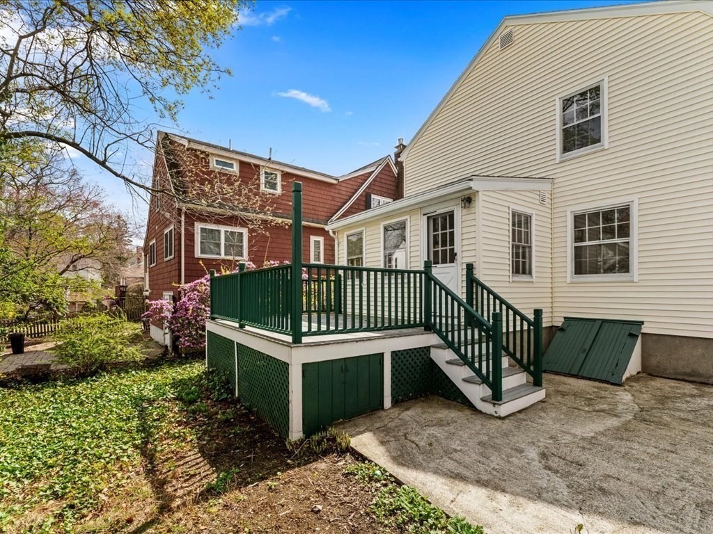 162 Milton St