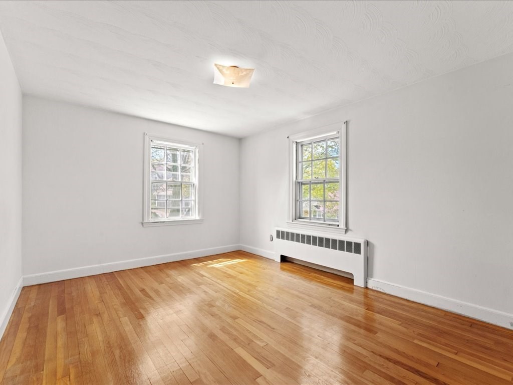 162 Milton St