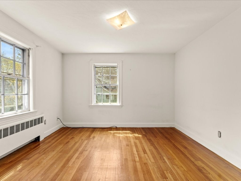 162 Milton St