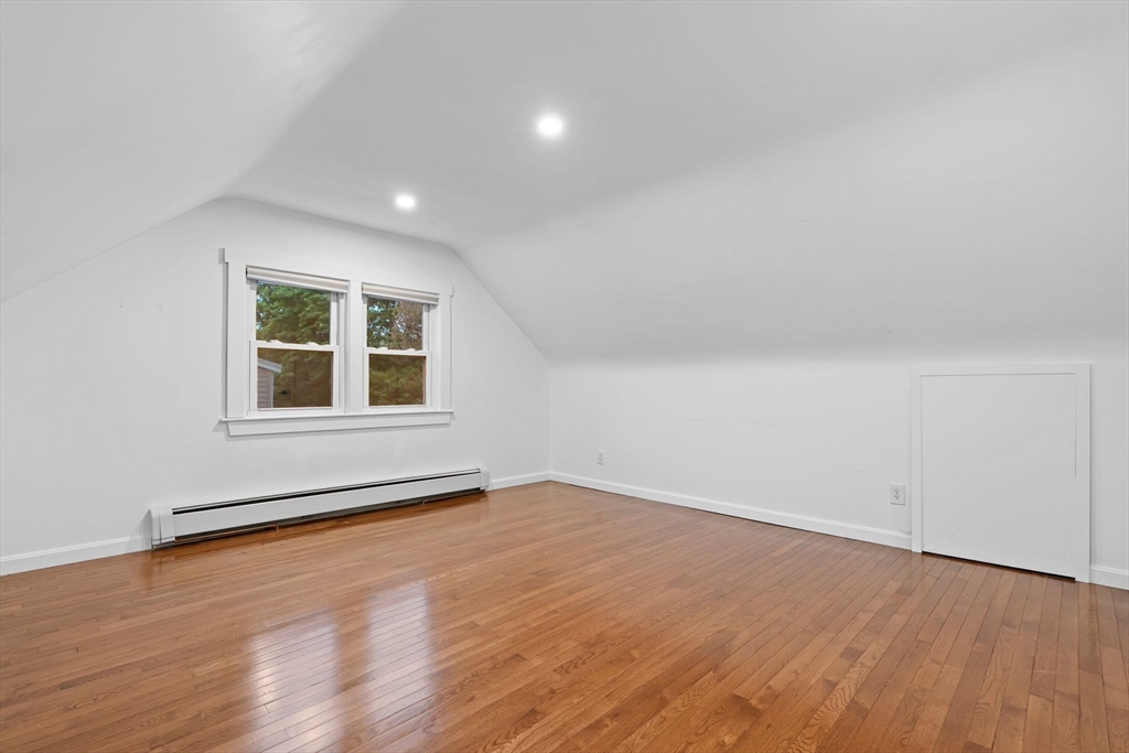 20 Isabelle Ave