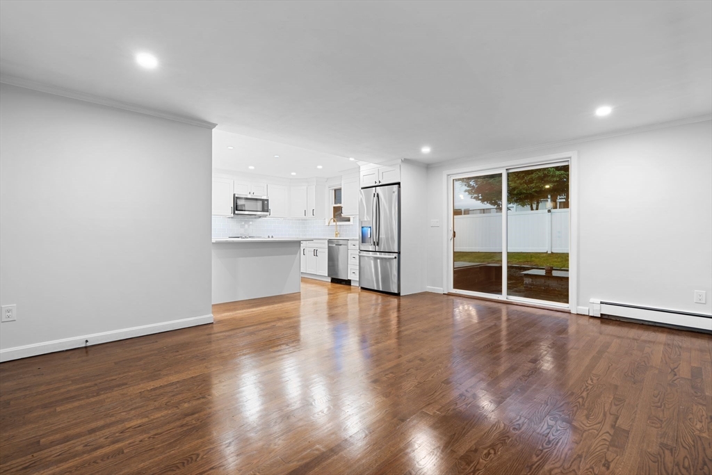 20 Isabelle Ave