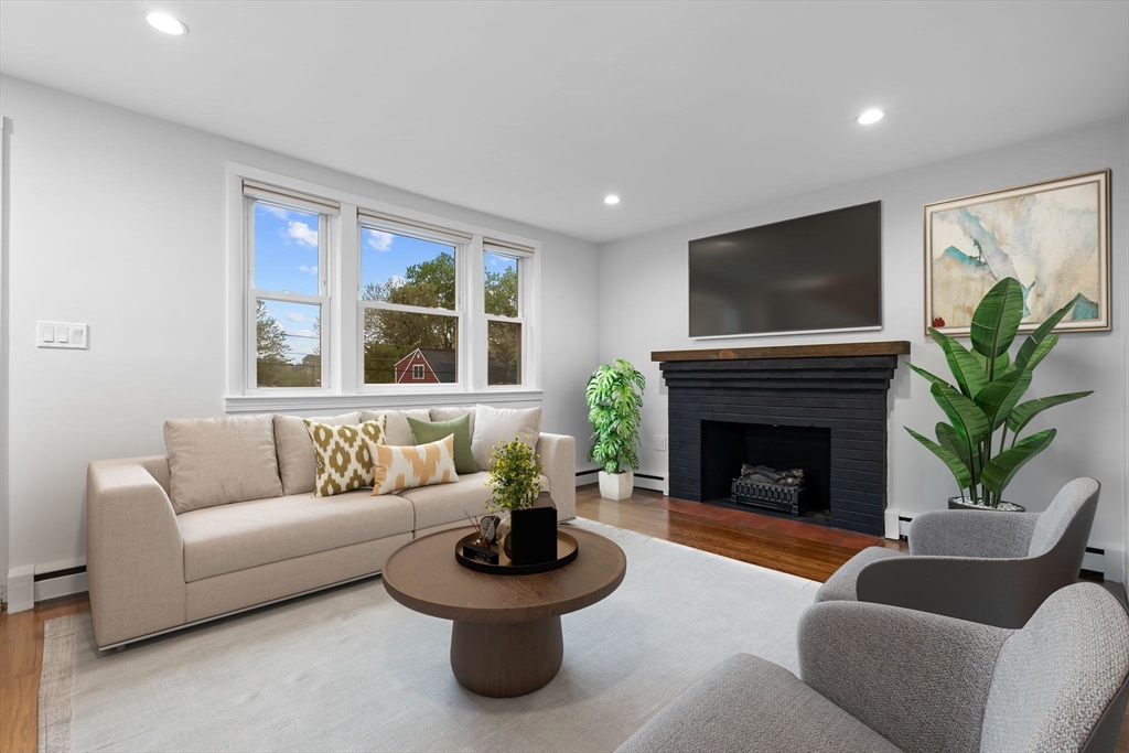 20 Isabelle Ave