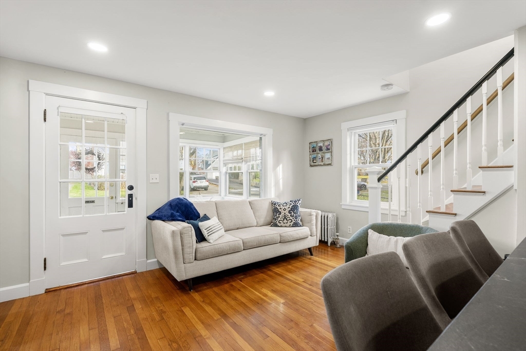 73 Albatross Rd