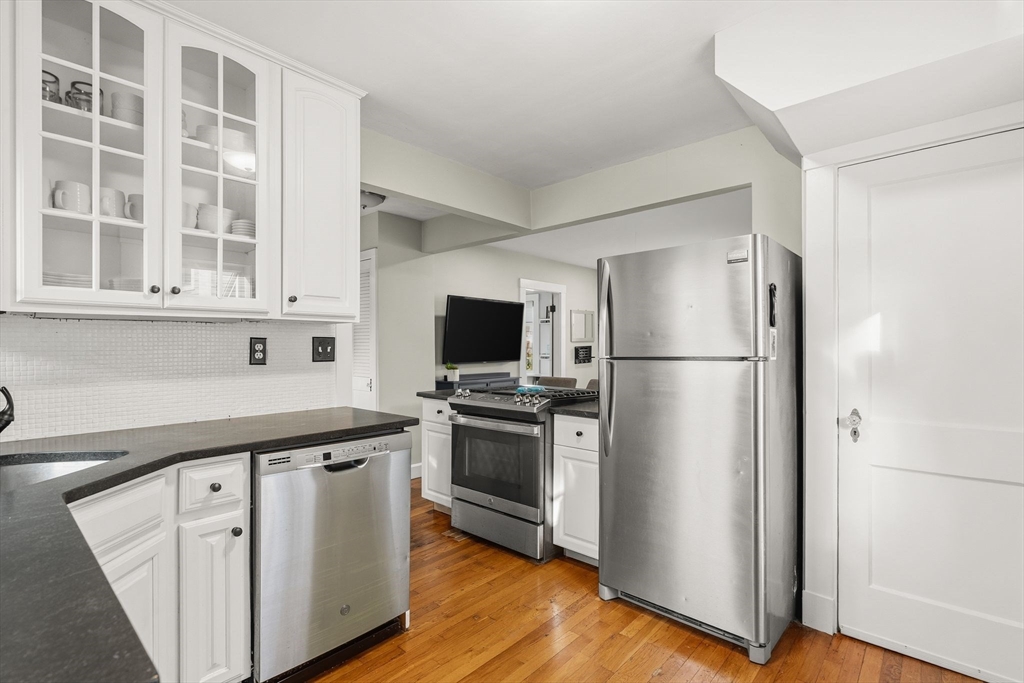 73 Albatross Rd