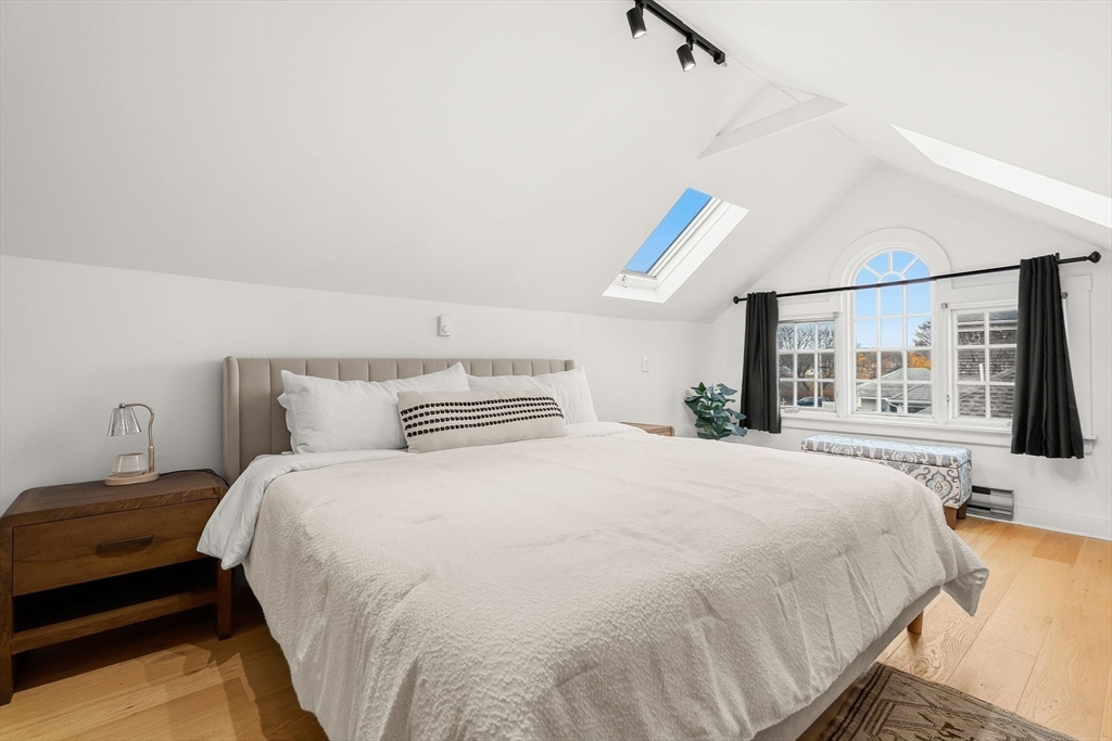 73 Albatross Rd