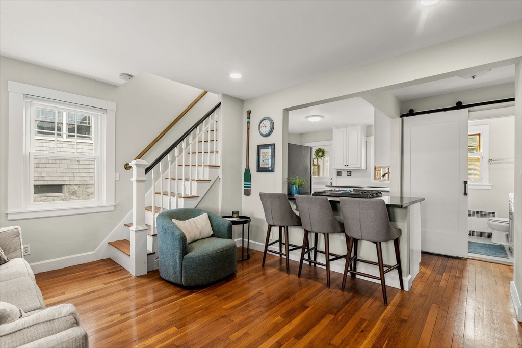 73 Albatross Rd
