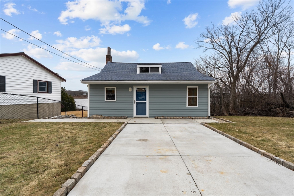 12 Circle Drive