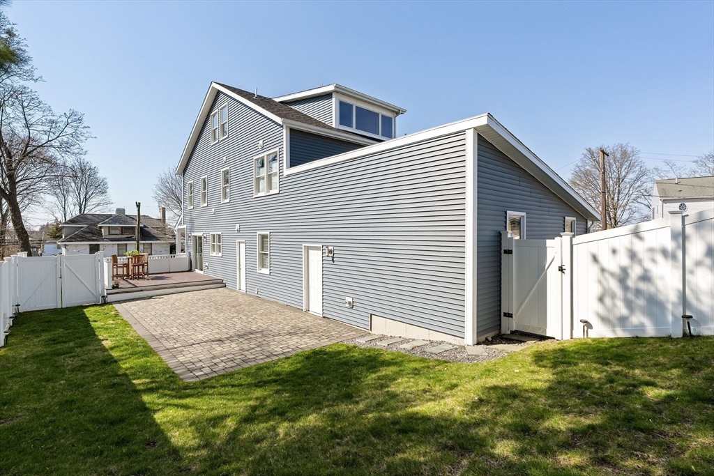 22 Winslow Road