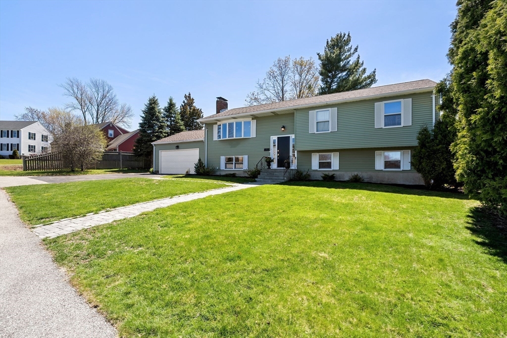 45 Colonial Drive