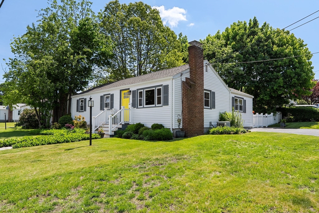29 Willow Ave