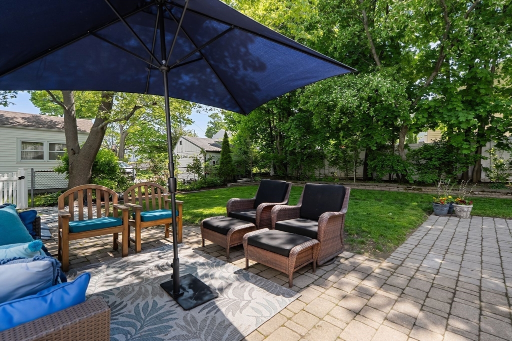 29 Willow Ave