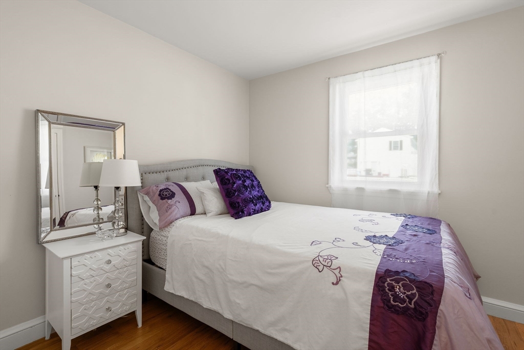 29 Willow Ave