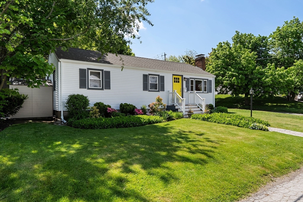 29 Willow Ave