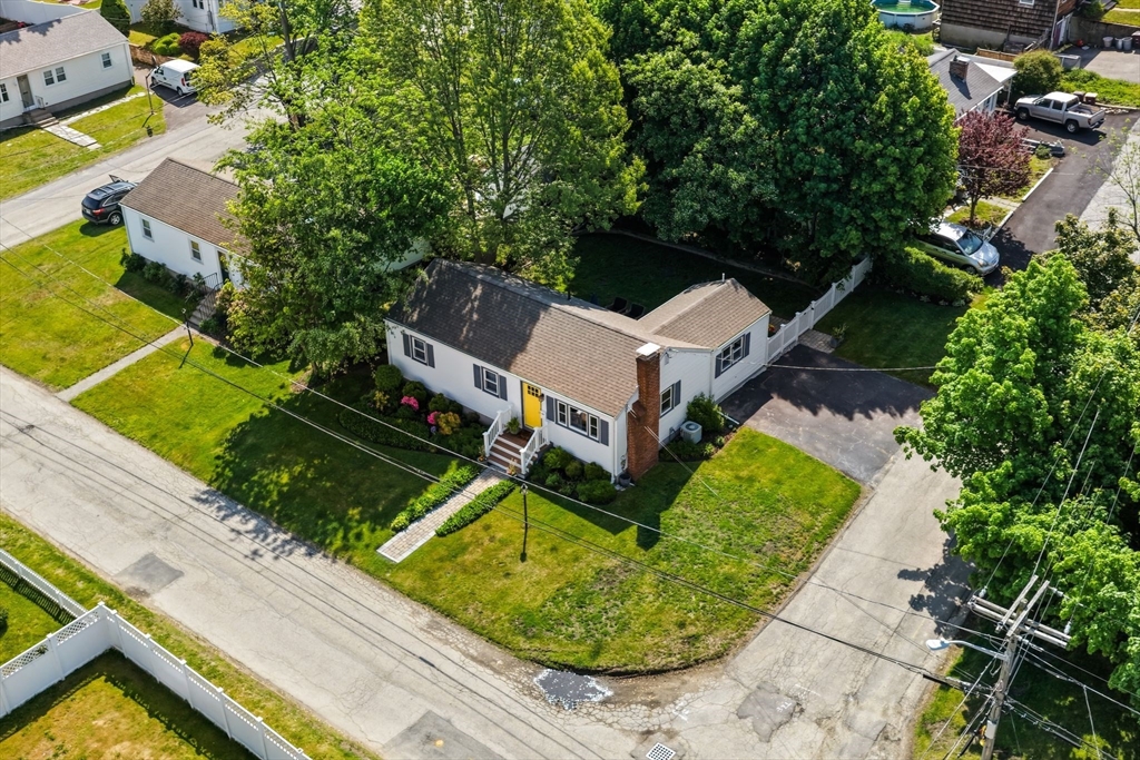 29 Willow Ave