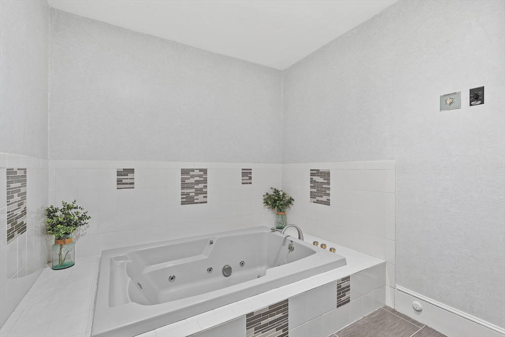 128 Prospect Ave