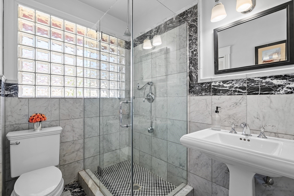 128 Prospect Ave