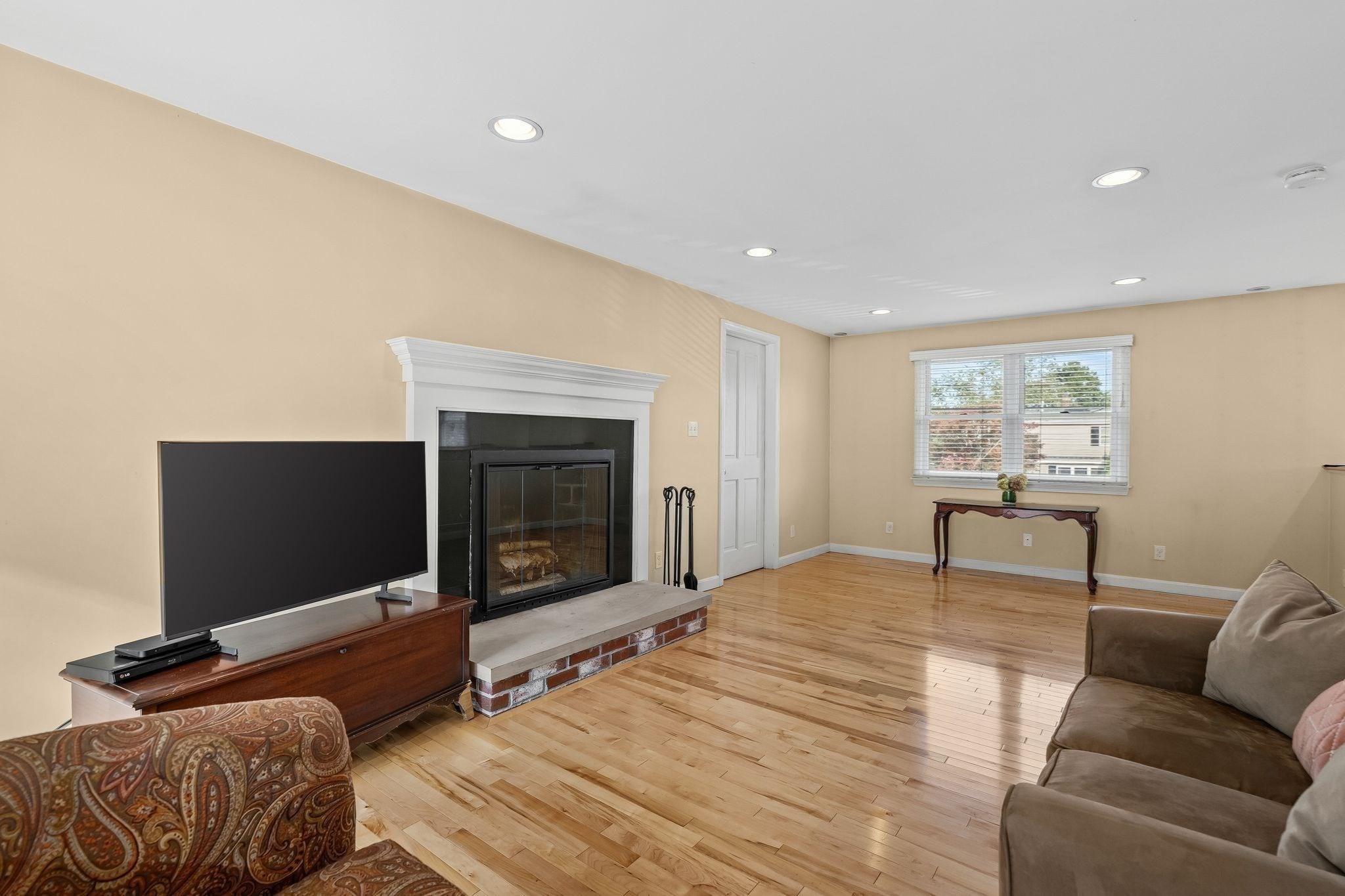411 Newport Road