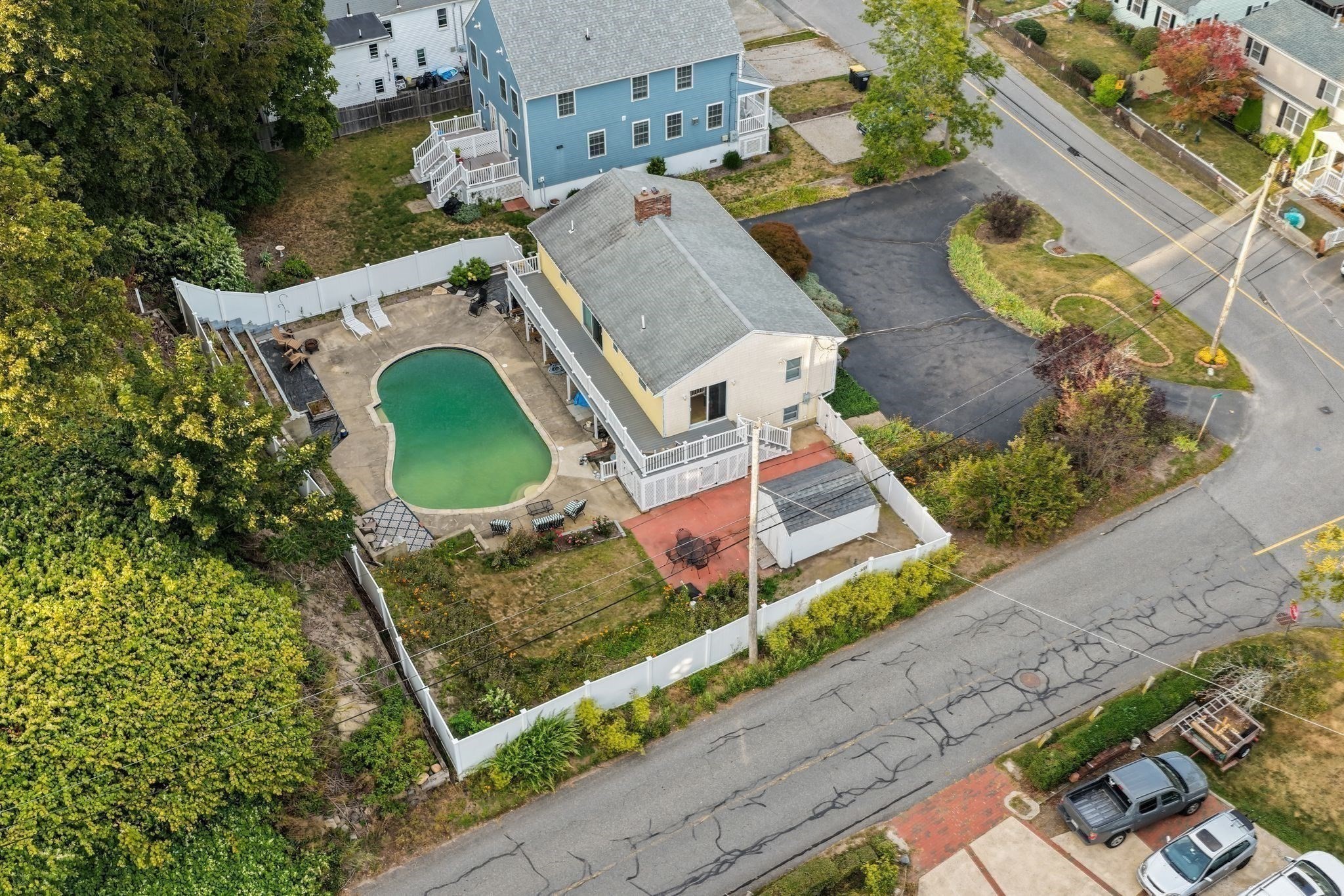 411 Newport Road