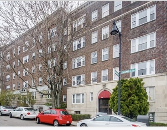 1607 Commonwealth Ave # 8